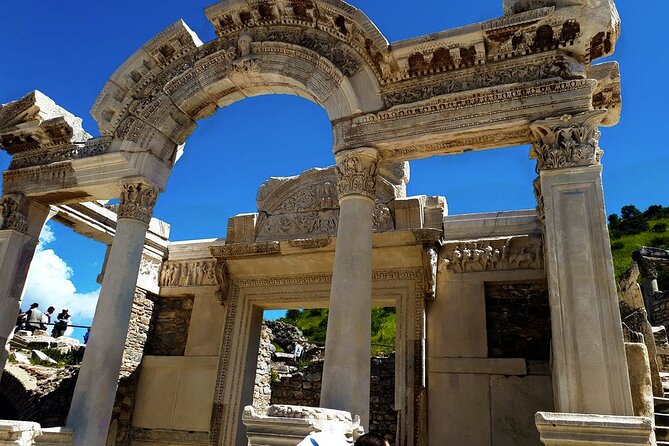 1 Day Ancient City Ephesus and House Virgin Mary Trip from Bodrum - Pamukkale on the Route and the Selcuk Rhythm: Lunch + Ceramics