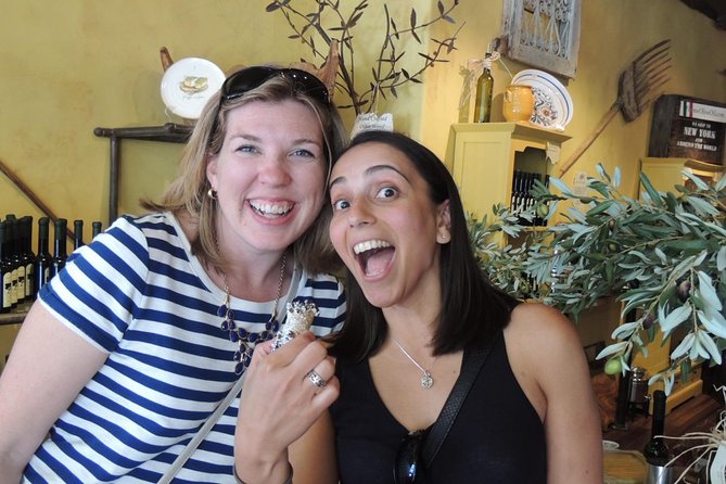 #1 Sonoma Walking Food, Wine Tasting & History Tour (Public Tour) - Who should book this Sonoma walking tour