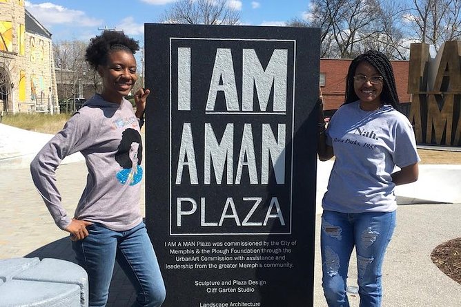 2.5 Hours Essence of Memphis African American History Tour - Meeting at the Tennessee Welcome Center and getting oriented fast
