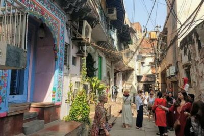 3-4 Hour Old Delhi Heritage Walk Tour with Tuk Tuk Ride Wherever Required - Gali Paranthe Wali: the famous flatbread street (even if you skip tasting)