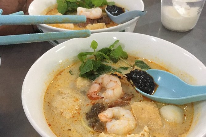 3-Hour Heritage on a Plate Lunch Hop in George Town Penang - Meeting at Ren I Tang Heritage Inn, then walking into the city