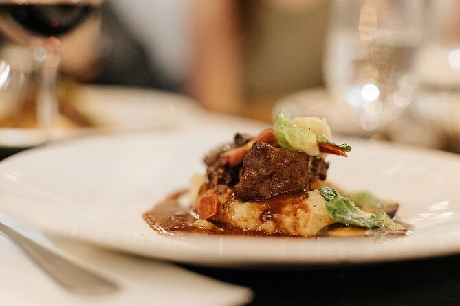 5-course Progressive Dinner on Grande-Allée and History Tour - How the progressive meal is spaced out (and why that pacing helps)