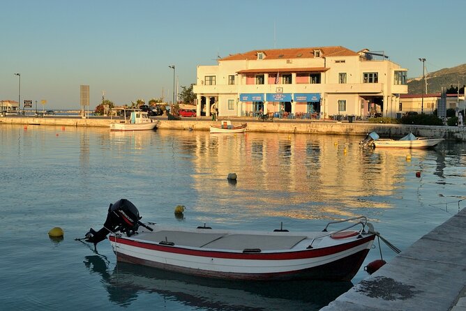 5-Day Ancient Greece & Zakynthos Turtle Island Tour - Day 4: Ferry back toward Delphi, a Nafpaktos coffee break, then Arachova and Meteora sunset