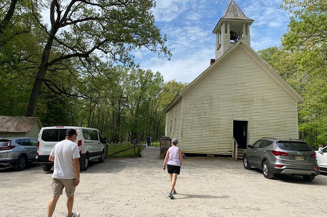 5 Hour Tour of the Mountain Heritage of Cades Cove - Why This Tour Can Be Good Value at $150 Per Person