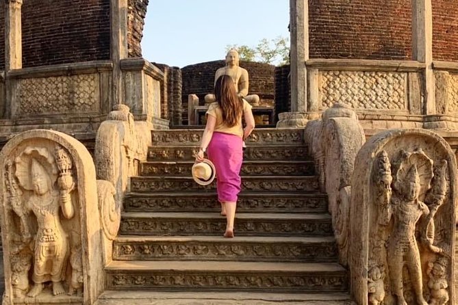 6-Day Sri Lanka Heritage Private Tour - Dambulla Cave Temple and the Spice Garden: Faith Meets Senses