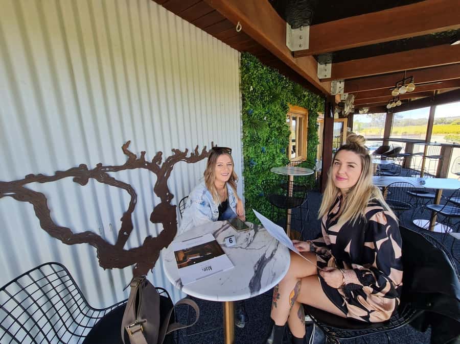 A Barossa Valley pickup: Wine and Heritage Tour, Local Guide - Scenic viewpoints and heritage moments between the wineries