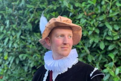 A Historical tour of Warwick with Queen Elizabeth's Secret Lover - The Roebuck Inn stop: a short break with story value
