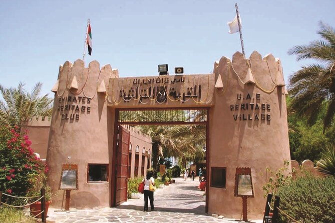 Abu Dhabi Full Day Tour & Heritage Village from Dubai with Lunch - Emirates Palace and the Dates Market: quick stops that still add taste