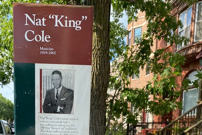African American Heritage Tour of Chicago - The guide’s style: Steve’s storytelling, pace, and humor