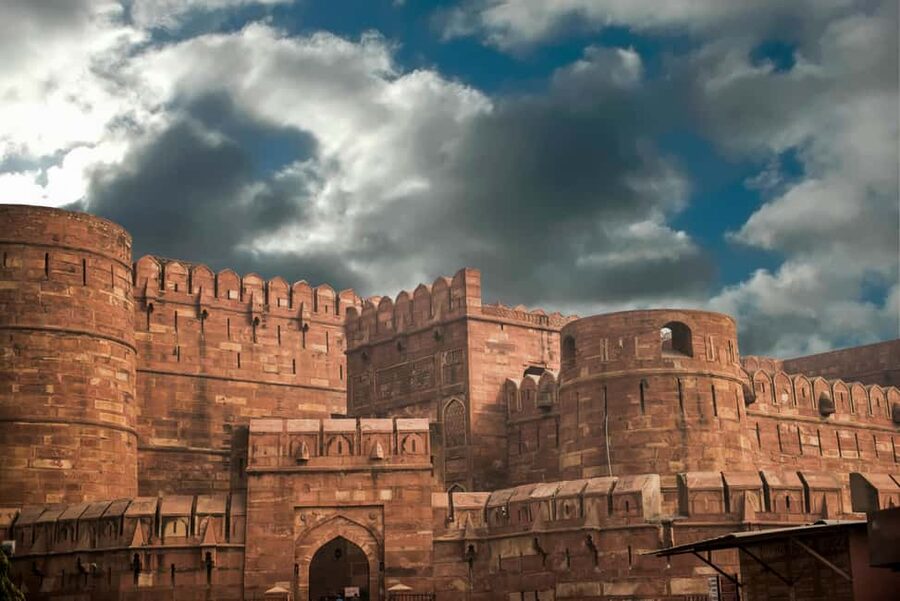 Agra Fort: Guided UNESCO Heritage Walking Tour - Court and Ceremony: Diwan-i-Am and Diwan-i-Khas