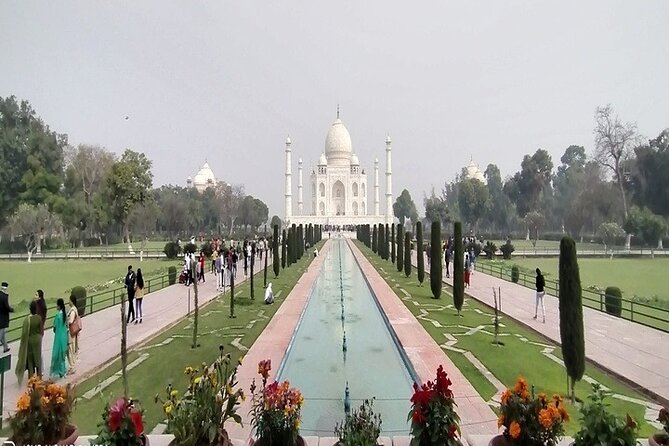 Agra Old City Walking Tour, Private Heritage walking Guided Tour - Daresi Wholesale Market and the Yamuna River Taj View