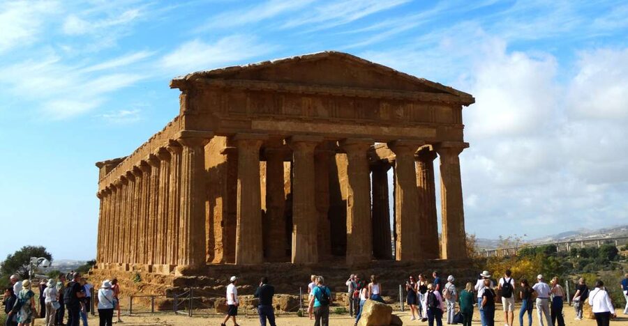 Agrigento: Private Tour of Ancient Akragas with Local Guide - Temple of Jupiter (Zeus): telamons and the damage story