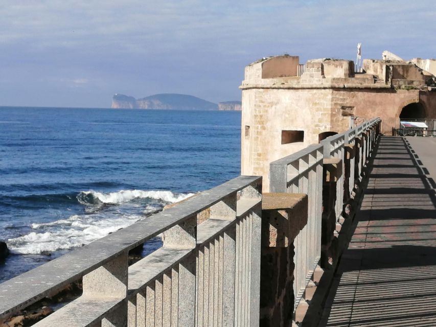 Alghero: walking tours around the ancient city - Pirates, kingdoms, and the city’s changing masters