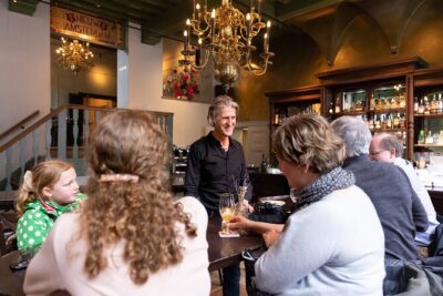 Amsterdam High-End Dutch Food & History Tour - Up to 8 guests - The 4-hour walk: pacing, comfort, and how weather gets handled