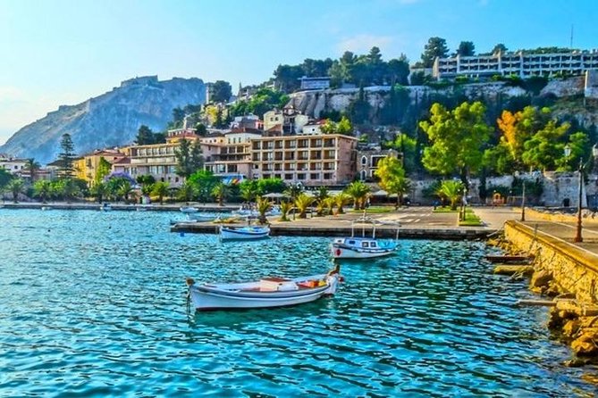 An exciting exploration of Peloponnese at ancient Corinth, Mycenae and Nafplio - Corinth Canal: a 15-minute stop with major backstory