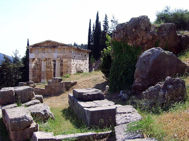 Ancient Delphi Full-Day Tour from Athens - Group size, guide style, and the difference between a great day and an average one