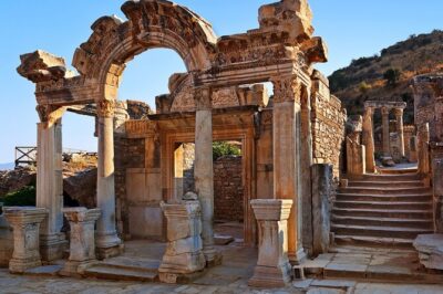 Ancient Ephesus and Pamukkale with Lunch Tour FROM IZMIR - Ephesus Ancient City: a “gateway between East and West” you can walk