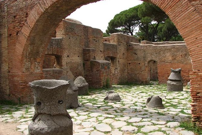 Ancient Ostia from Rome: Archaeology & History, Semi-Private Tour - Neptune’s Baths and the Sea God mosaic: the stop to linger