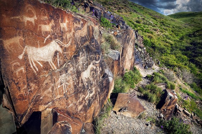 Ancient petroglyphs of Tanbaly - UNESCO World Heritage - Key highlights before you go