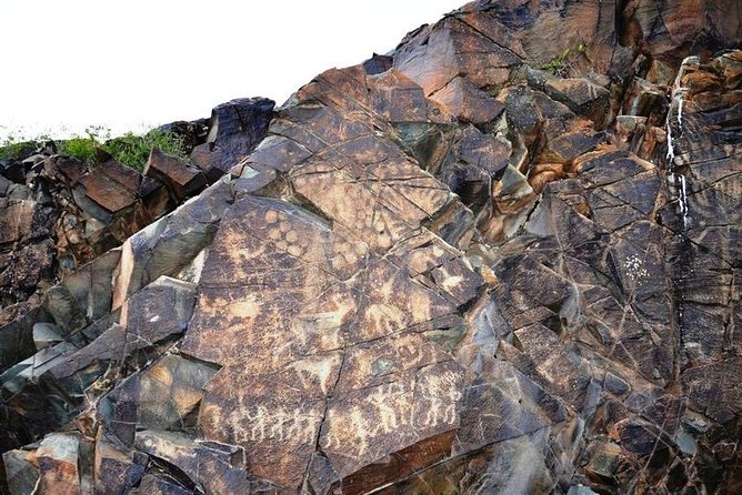 Ancient petroglyphs of Tanbaly - UNESCO World Heritage - Lunch Is Up to You, So Plan Small
