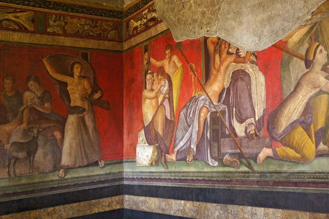 Ancient Pompeii Private Tour: Skip the Line & Kid-Friendly Option - Casa dei Vettii and Teatro Grande: Luxury and Entertainment in One Sweep