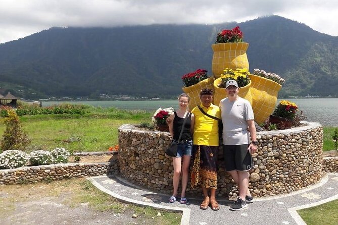 Ancient Temples and Jatiluwih Rice Terrace Private Tour - Ulun Danu Bratan (Beratan) Temple at the Lake: Misty Views and Sacred Water