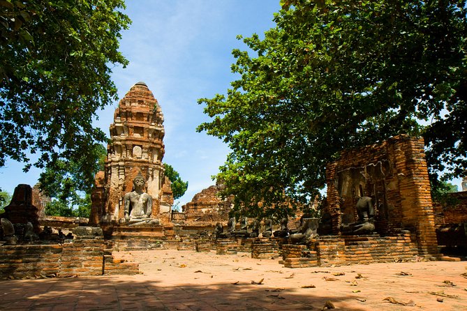 Ancient Wonders of Ayutthaya with Return Scenic River Cruise - Air-conditioned coach to Ayutthaya: a long ride that stays manageable