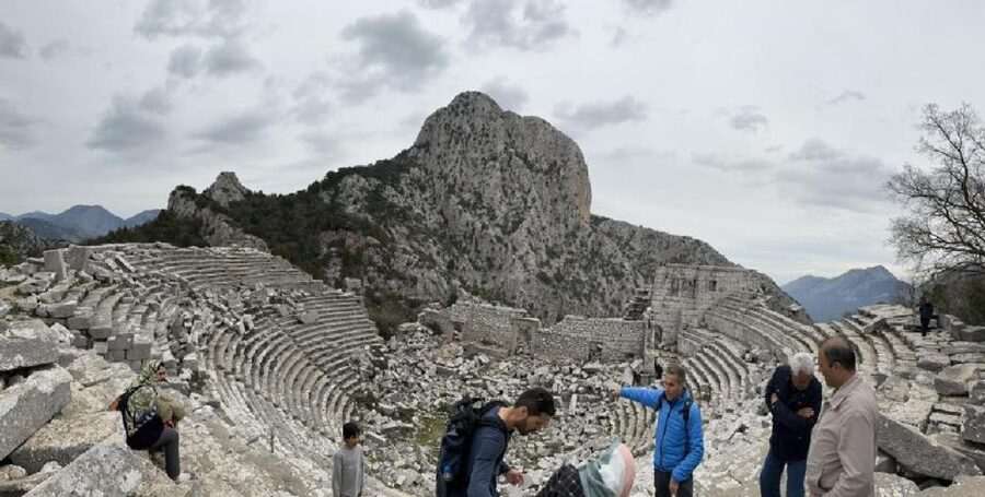 Antalya: Hiking in Termessos Ancient City - Temples and public spaces: Artemis, Hadrian, agora, bouleuterion
