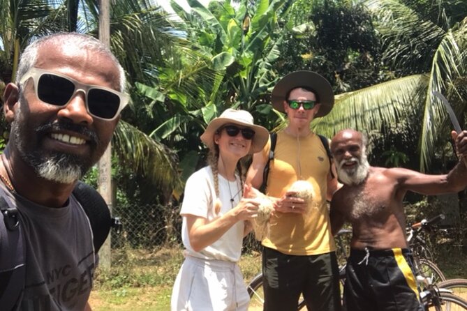 Anuradhapura Heritage Mountain bike / bicycle Tour - Food and fuel: vegetarian lunch at Hela Bojun