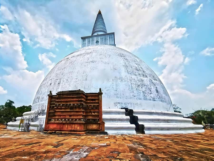 Anuradhapura: Tuk Tuk Tour - Ancient City with Audio Guide - Why This Anuradhapura Tuk Tuk Tour Feels Different Than a Bus