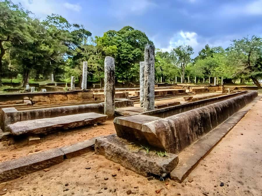 Anuradhapura: Tuk Tuk Tour - Ancient City with Audio Guide - Ranmasu Uyana (Royal Park): The Break in the Middle of the Monuments