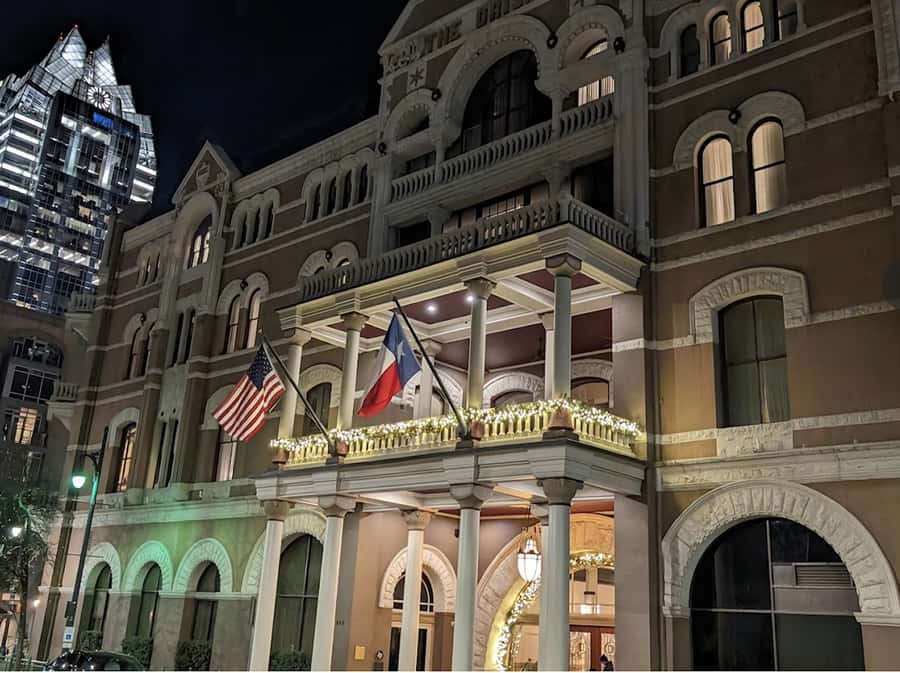 Austin: Downtown Austin Haunted History Tour - Guide Style: Entertainment-Driven, With Time to Land the Stories