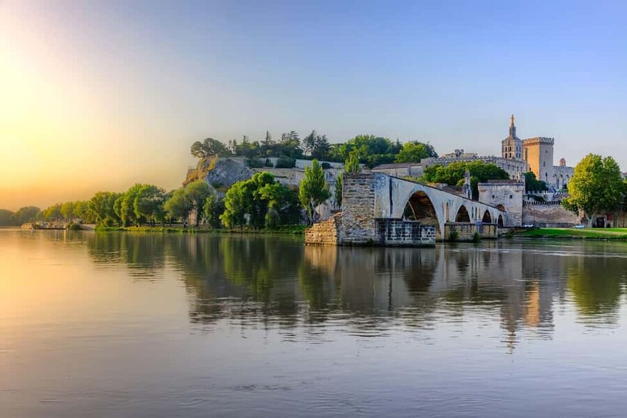 Avignon: Private Walking Tour – Discover History & Heritage - Key things you’ll notice on this Avignon walking tour