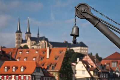 Bamberg: Guided Beer History Tour with Optional Tasting - Your 1.5-Hour Route: From Beer War Spots to Sandstraße