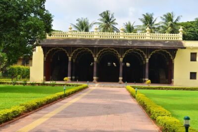 Bangalore Fort heritage walk - Stop 1: Bangalore Fort and the Tiger of Mysore