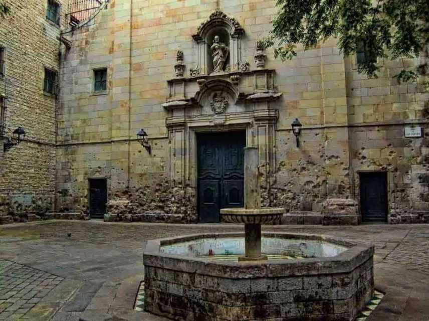 Barcelona: 3-Hour Esoteric, Spiritual & Historical Tour - From dragons to hermetic symbolism: reading the city’s clues