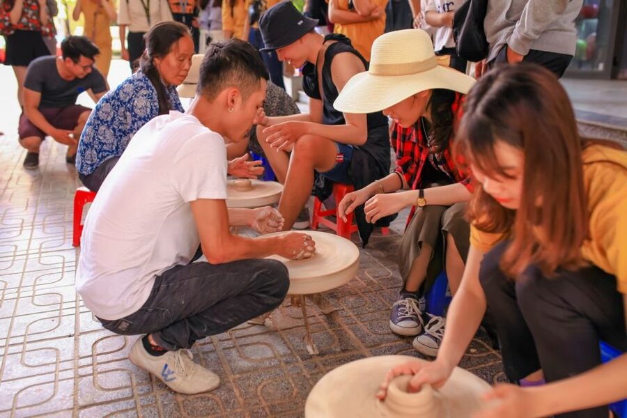 Bat Trang Pottery ancient village by Motorbike - Timing, group size, and how 5 hours feels in real life