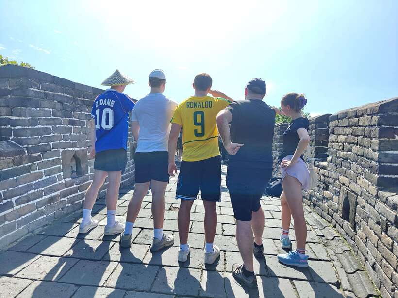 Beijing: Badaling Ancient Great Wall of China Day Trips - First stop: Badaling Great Wall time for iconic views (and smart decisions)