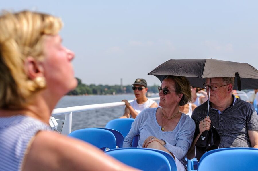 Berlin: World Heritage Cruise to Potsdam - Seats, Deck Comfort, and the 3-Hour Time Budget