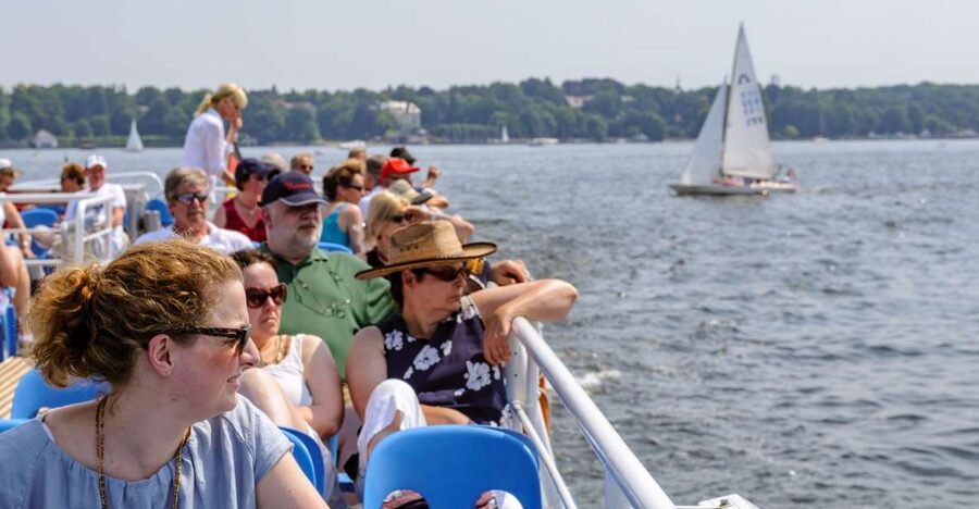 Berlin: World Heritage Cruise to Potsdam - The UNESCO Potsdam–Berlin Region: How Prussia Shows Up on the Water