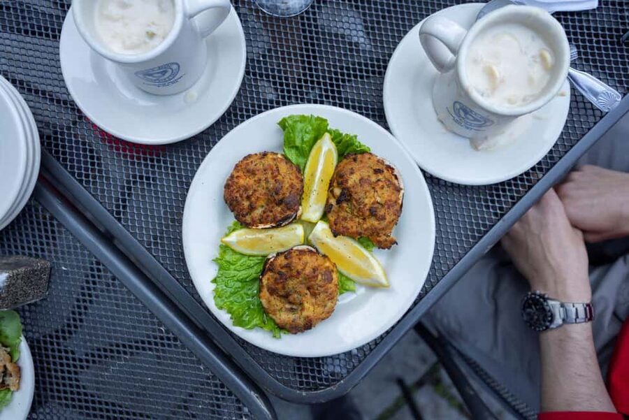 Boston: Guided Seafood Tasting and History Tour - The seafood tasting flow: lobster roll, chowder, and whatever the harbor is offering