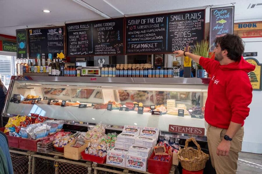 Boston: Guided Seafood Tasting and History Tour - South Boston Waterfront: where the history connects to the present