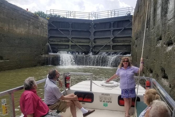 Bourbon History Tour - Refreshments on Board: Water and Soda, No Bourbon Tastings