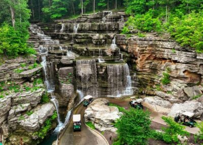 Branson: Top of the Rock Ozarks Heritage Preserve - Lost Canyon Cave and Nature Trail: your 2.5 miles of rocks, water, and lake views