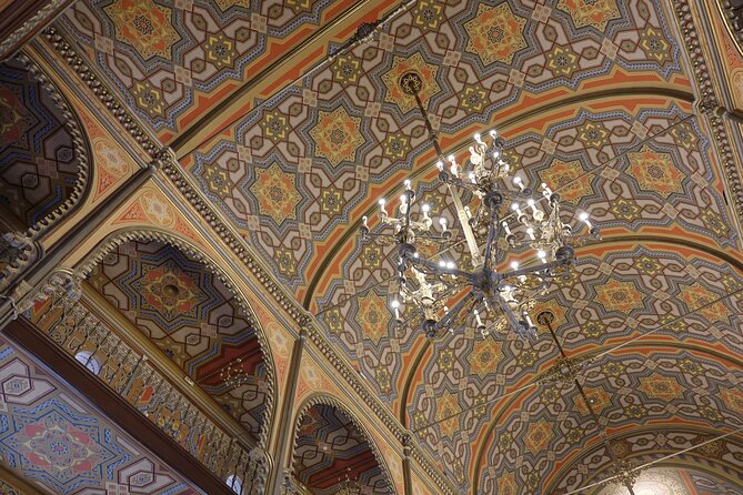 Bucharest Jewish Heritage | Private Walking Tour - Stop 1: Great Synagogue with interior time and an exhibit window
