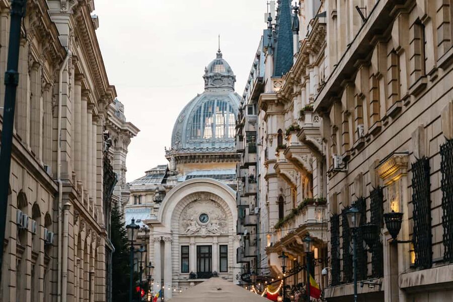 Bucharest: Local Food and History Tour - Start at Amzei Church: Set Your Bearings on Local Life