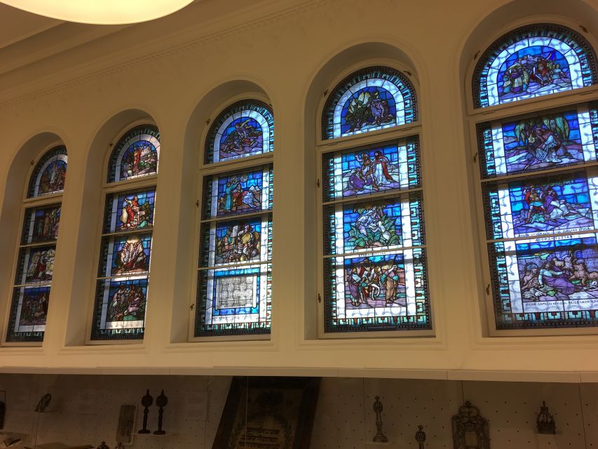 Budapest: Jewish Heritage Guided Tour with Synagogue Ticket - Jewish Museum Budapest: context you can feel