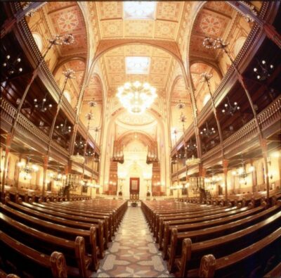 Budapest Private 3-Hour Jewish Heritage Tour - Start Smart: Pickup in Budapest and a Guide Who Sets the Tone