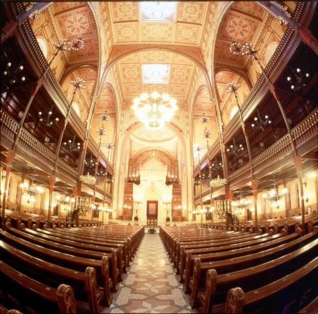 Budapest Private 3-Hour Jewish Heritage Tour - Start Smart: Pickup in Budapest and a Guide Who Sets the Tone