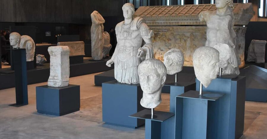 Canakkale: Full-Day Ancient Troy and Museum of Troy Tour - Troia Museum: the artifacts that give Troy context